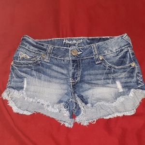 Size 0 shorts.